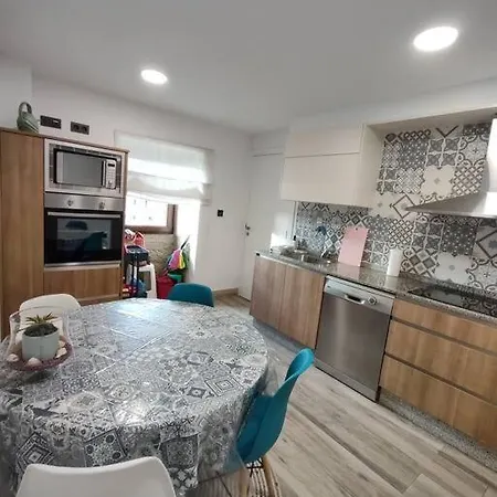 Casa Da Moureira * ポンテベドラ